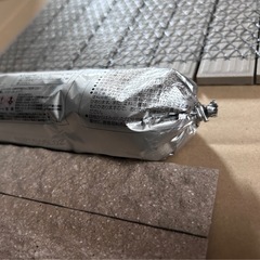 【DIY用品】タイルの切れ端の画像