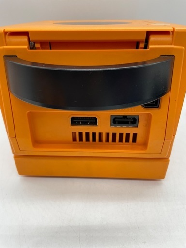 【トレファク足立扇店】GAMEQUBE Nintendo DOL-001/017  ｺﾝﾄﾛｰﾗｰ3個付 ﾏﾘｵｺﾝﾄﾛｰﾗｰ付