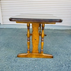 カリモク　Karimoku 天然木　ダイニングテーブルの画像