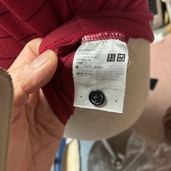 ユニクロメンズポロシャツＭボルドーの画像