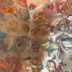 シール大量ボンボンシールとシール手帳もついてますの画像