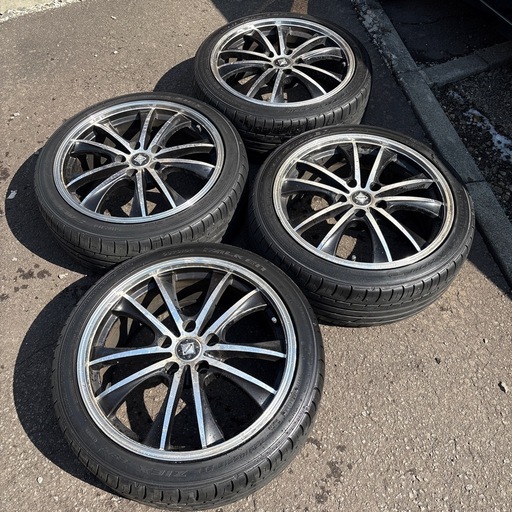 225-40R 18  ファルケン