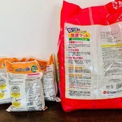 【未開封】小動物用紙床材＆浴び砂セットの画像