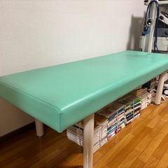 中古品 マッサージベッド 施術ベッドの画像