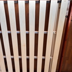 スノコのセミダブルのベッド台の画像