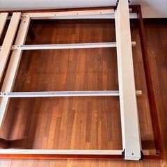 スノコのセミダブルのベッド台の画像