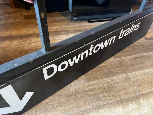 【最終値下】NY地下鉄看板 DOWNTOWNTRAINS 標識 本物 NYフリマ購入 カフェ BAR 装飾 城南区七隈駅付近 駐車場あ