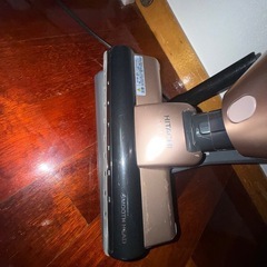 HITACHI 充電式掃除機 PV-B300Hの画像