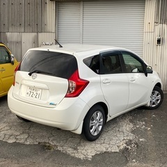 必見！H25ノート！実走行8.1万キロ！ワンオナ/人気のパールの画像
