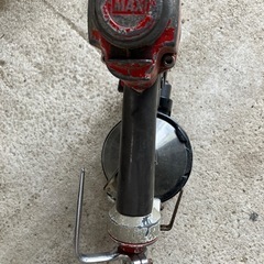 エアー釘打ち機の画像