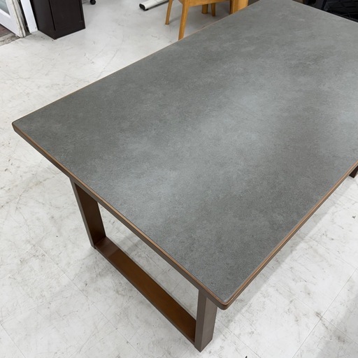 【超美品‼️】定価69,990円♪ ニトリ 150cm幅ダイニングテーブル(Nコレクション T-11U150) 4人掛けサイズ セラミック天板グレー ビーチ材ミドルブラウン♪
