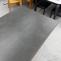 【超美品‼️】定価69,990円♪ ニトリ 150cm幅ダイニングテーブル(Nコレクション T-11U150) 4人掛けサイズ セラミック天板グレー ビーチ材ミドルブラウン♪の画像