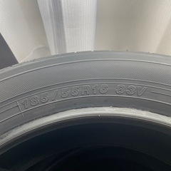 ノーマルタイヤの画像