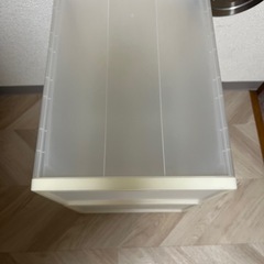 収納ボックス　2個の画像