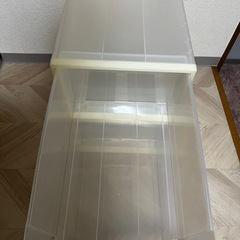 収納ボックス　2個の画像