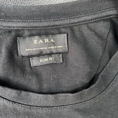 ZARA 半袖Tシャツ スリムフィットの画像