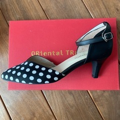 新品パンプスLの画像