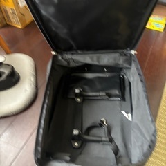 キャリーバッグ　布　使用感ありの画像