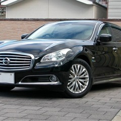 日産 CIMA HYBRID【最上級VIP G】の画像