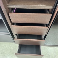 305ACTUS 食器棚キズあり
の画像