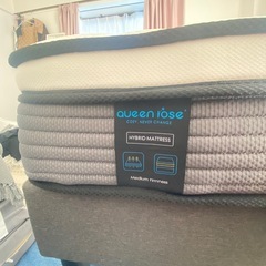 セミダブルベッドの画像