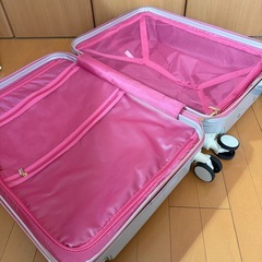 スーツケース Mサイズ フロントオープン USBポート ドリンクホルダー付 TSAロック 美品 の画像