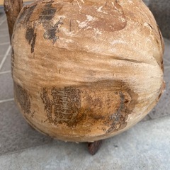 民芸品　ヤシの実の容れ物の画像