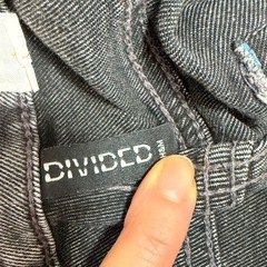 H &M  ジーンズ　の画像