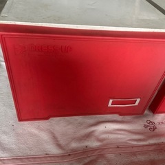 スチール製　衣装ケース　アンティーク　ドレスアップ　太陽　2個の画像