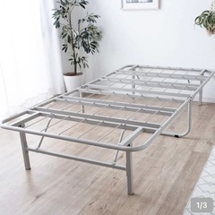 シングルベッドマットレス&折りたたみベッドフレームの画像