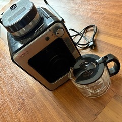 全自動コーヒーメーカーの画像