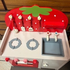 いちごのおままごとキッチンの画像