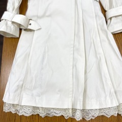 ペイトンプレイス　スプリングコート　M　白系の画像