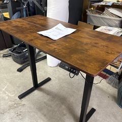 昇降式デスク　自動　の画像
