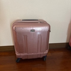 すースーツケースの画像