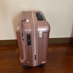 すースーツケースの画像