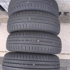 ロッキー純正タイヤの画像