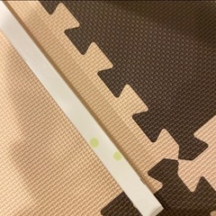 IKEA ガラステーブルの画像