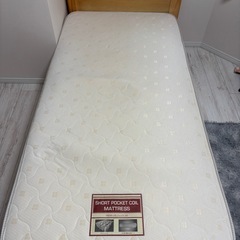 【0円】ニトリ 木製ベッドフレーム＋マットレス（シングル）の画像