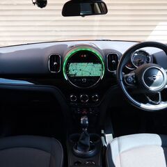 検査10年3月クロスオーバー クーパーD ディーゼルターボ/追従型クルコン/HDDナビ/地デジバックカメラ/コンフォートアクセス/パワーバックドアの画像