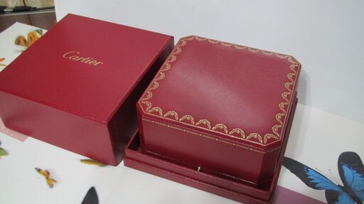 ⑤カルティエ　ファッション小物アクセサリーケース　特上品（傷や汚れなし）　ネックレス・ピアス等収納に最適
