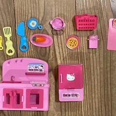 ママごとセット➕キティちゃんミニキッチン( ^ω^ )の画像