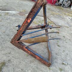 耕運機用の芋掘り機です。の画像