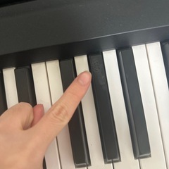 YAMAHA P-45 電子ピアノ セット（ヘッドホン・スタンド・譜面台・ペダル付き） の画像