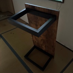 アイアンローテーブルの画像