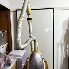 SANYO 掃除機　SC-XW33J ジャンクの画像