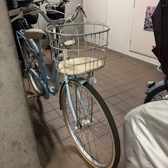 自転車　水色　小学生　中学生　　カゴ付き　　大人サイズ
の画像
