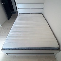 ⭐️セミダブルベッド⭐️ ベッドフレームマットレスセット 大阪市近郊配送無料の画像