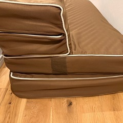 ソファになる折りたたみマットレスの画像
