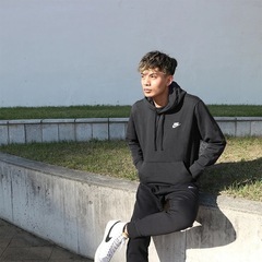 未使用　NIKE 上下セットアップ　ブラックの画像